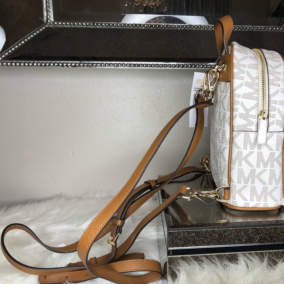 Last one🔥 Michael Kors Abbey XS Backpack - Picture 8 of 8